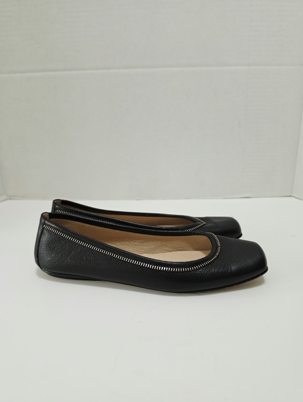 FS/NY French Sole Black Ballet Flats with Gold Trim Size 8B